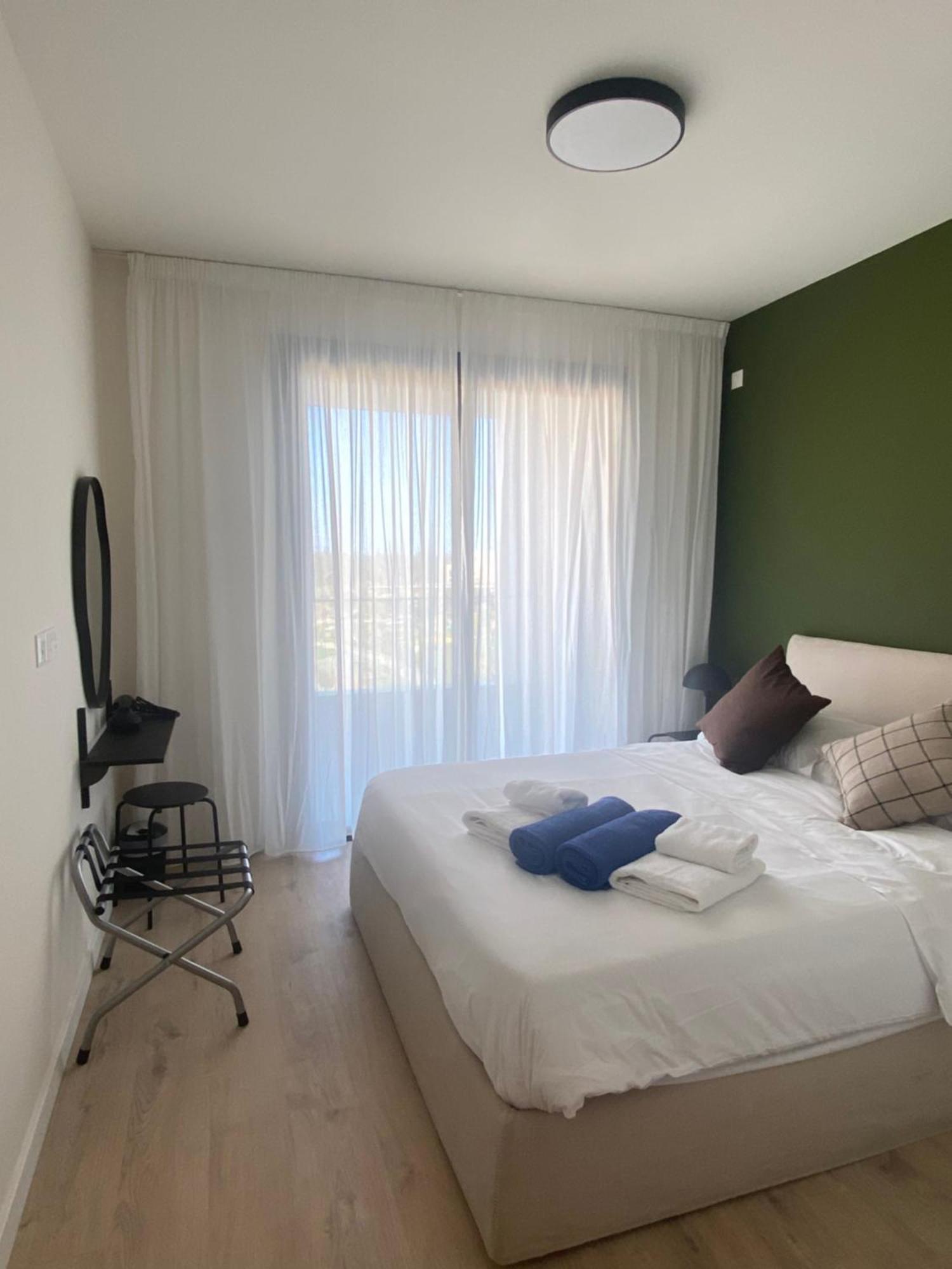 Sunset Gardens - Holiday Apartments - By Tlv Living Limassol Exterior foto